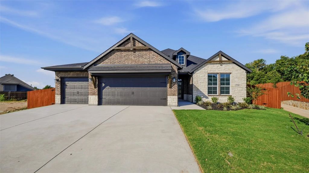 2200 Castle Rock Lane, Weatherford