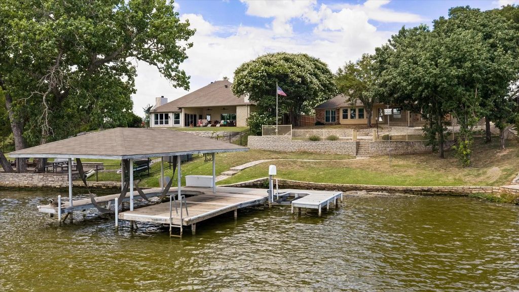105 Casas Del Sur Street, Granbury