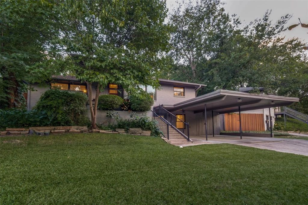 336 N Manus Drive, Dallas
