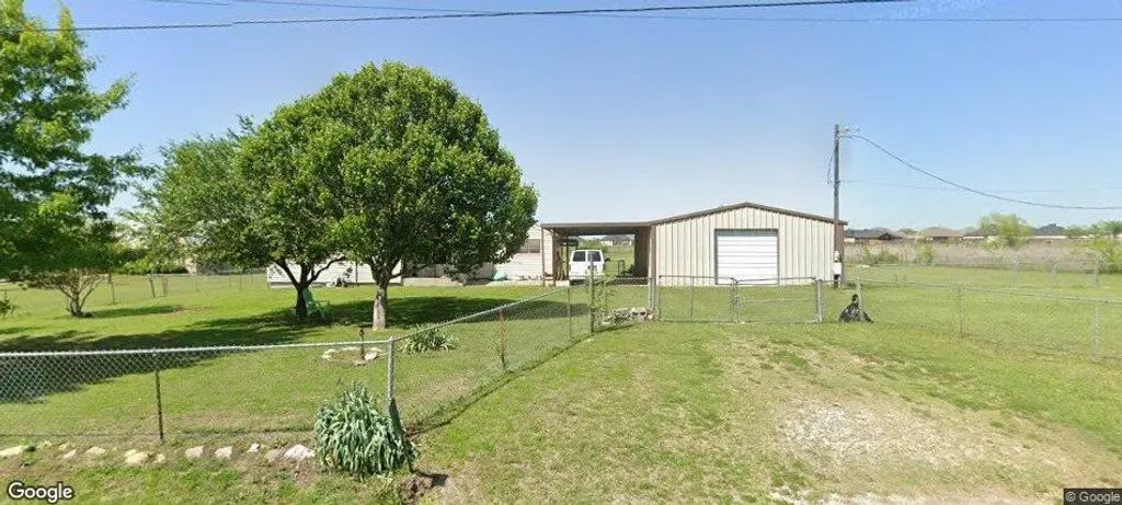8316 County Road 913, Godley