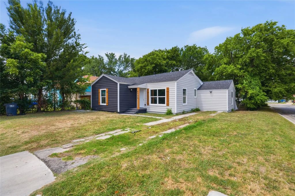 2700 Vogt Street, Fort Worth