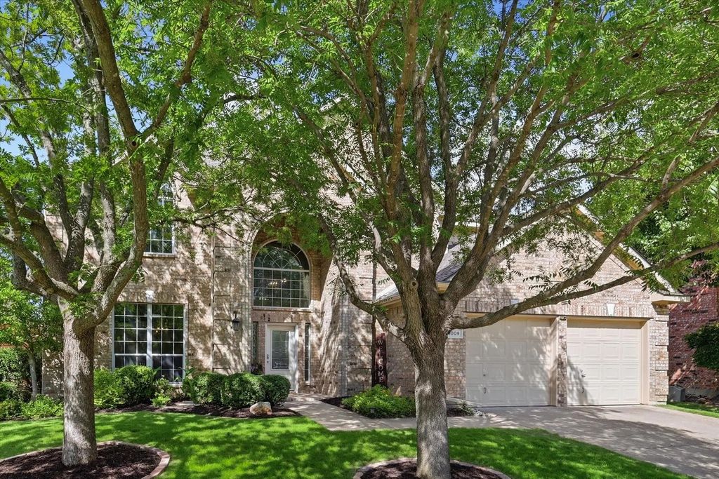 1009 Royal Oaks Drive, McKinney
