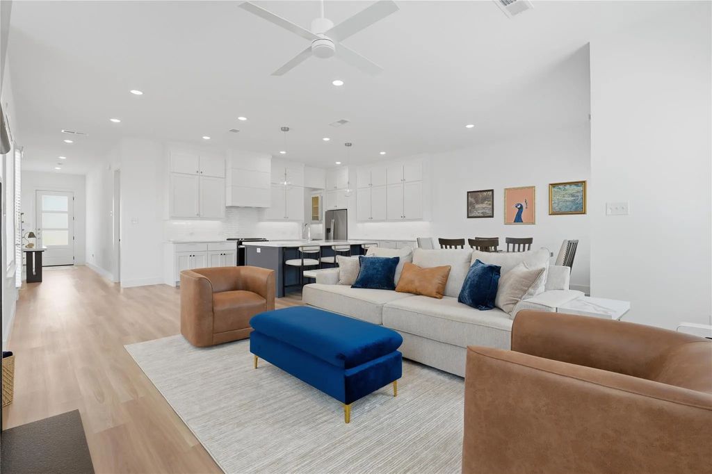 11637 Liberty Commons, Dallas
