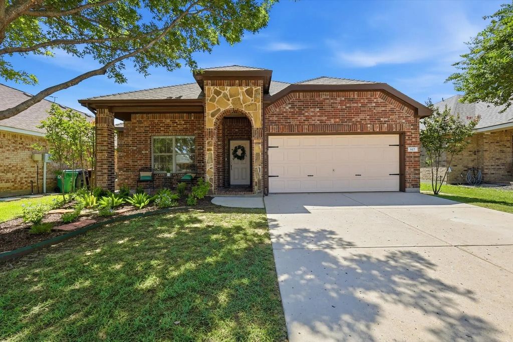 917 Atlanta Drive, Denton