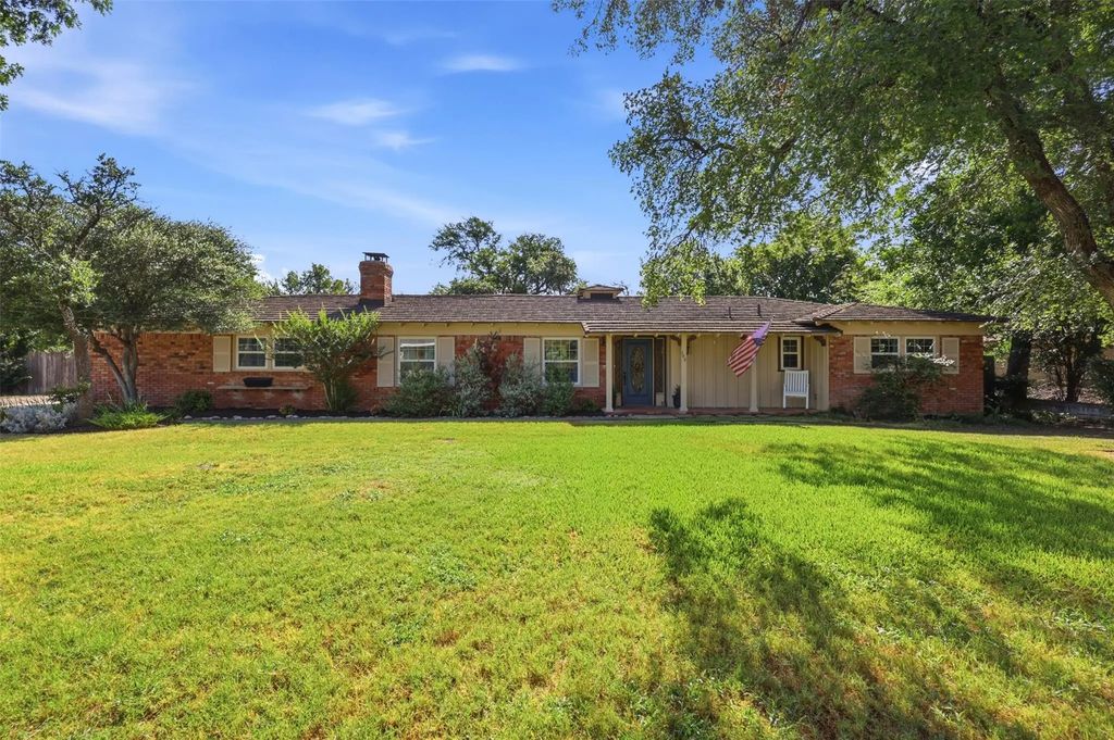 103 Paint Brush Road, Lakeside