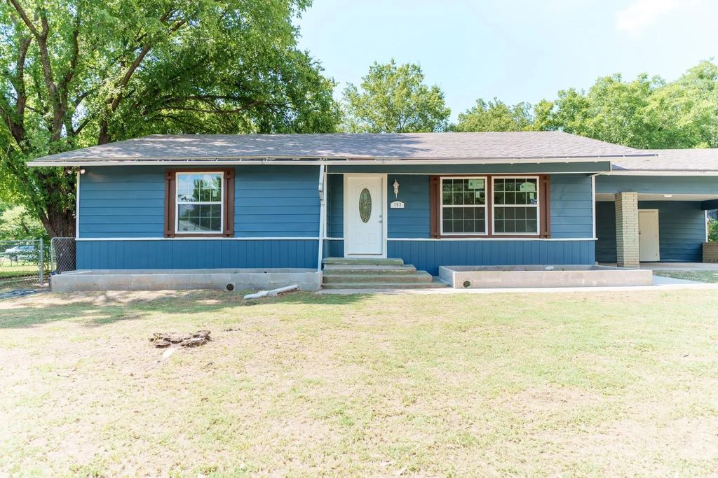 103 N 6th Street E, Dawson