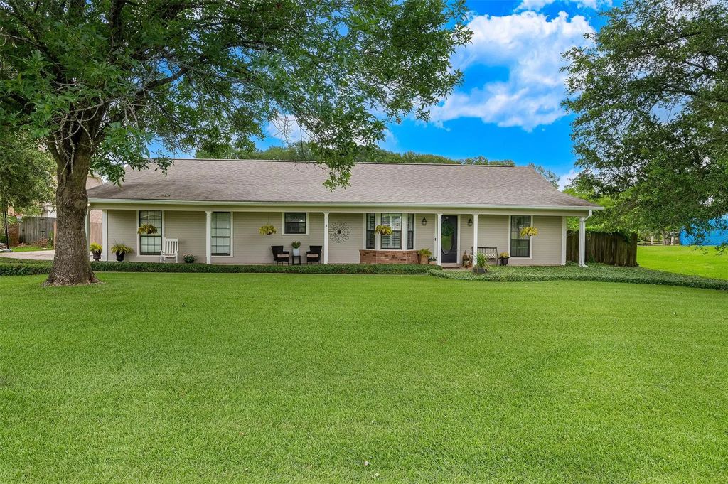 406 Clover Lane, Bossier City