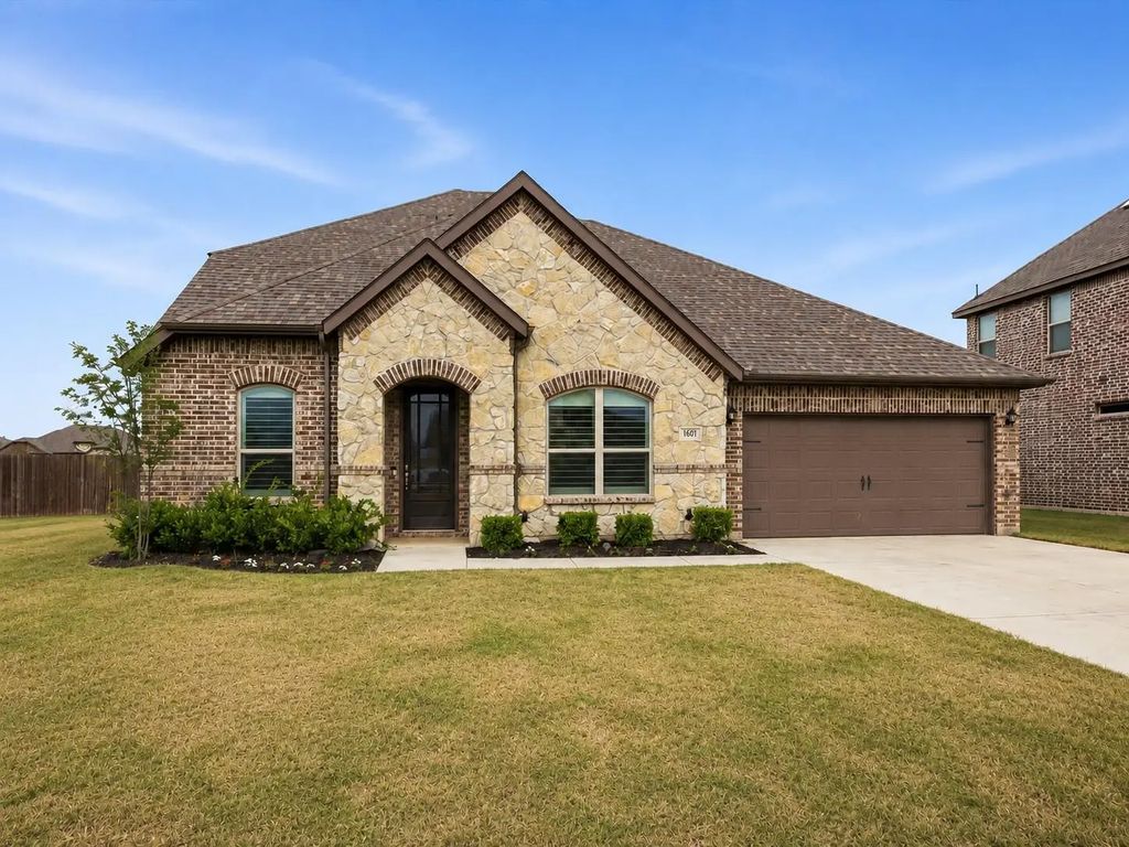 1601 Radecke Road, Krum
