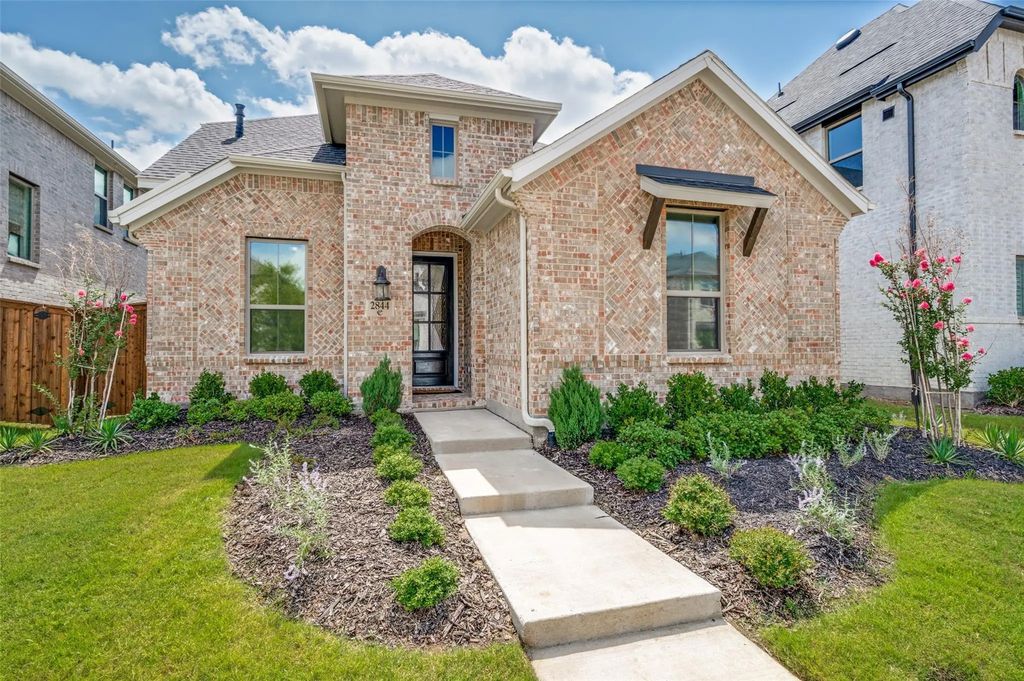 2844 Holland Court, Celina