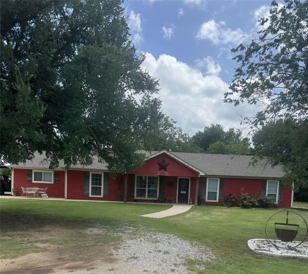 1485 Sartain Road, Mineral Wells