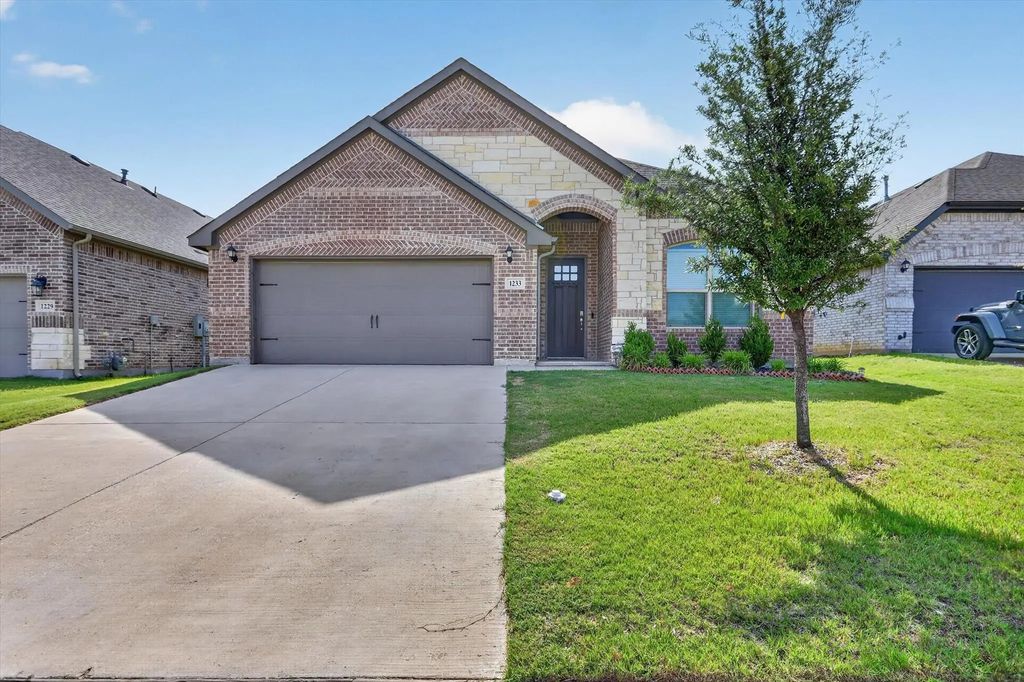 1233 Collett Sublett Road, Kennedale