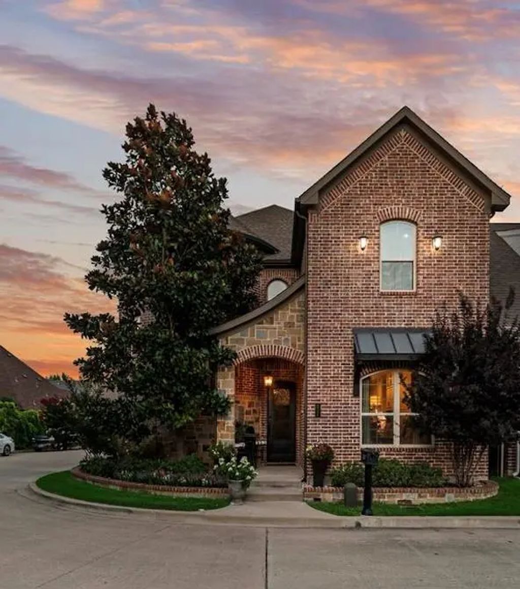 18307 Frankford Lakes Circle, Dallas