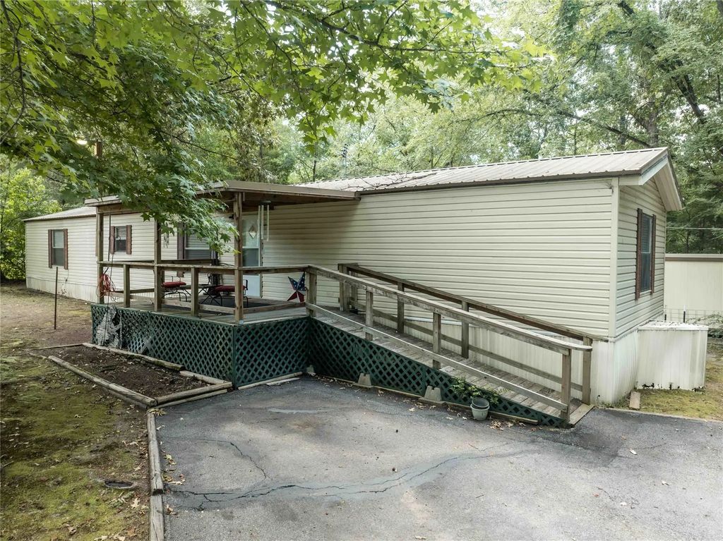 190 E Sycamore Lane, Murchison