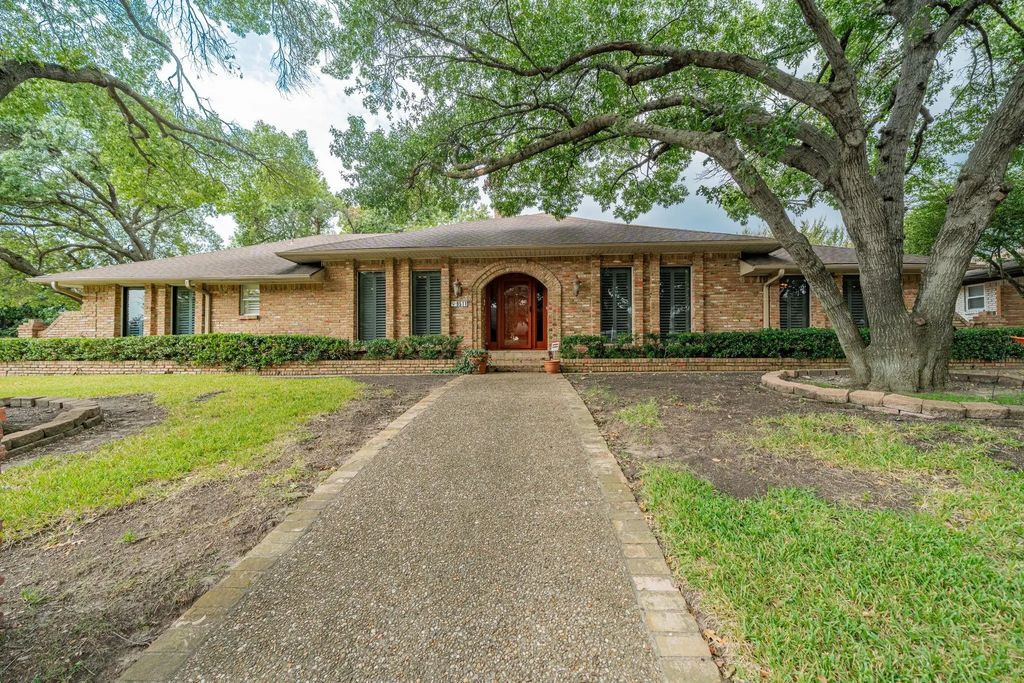 9511 Fallbrook Drive, Dallas