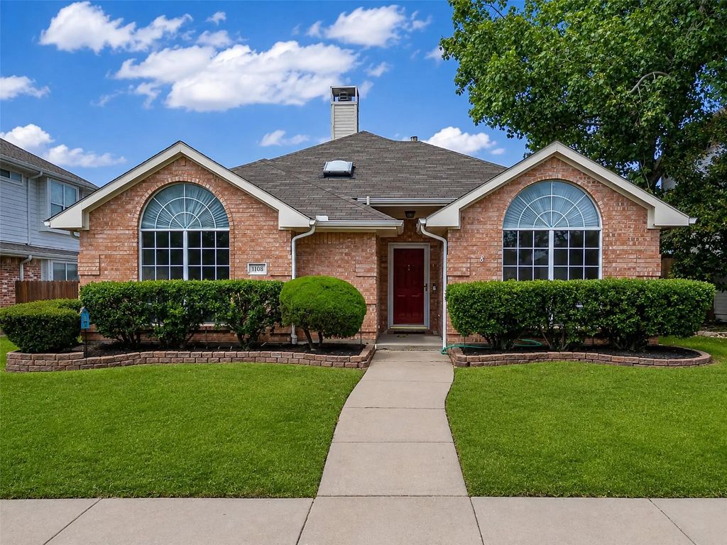 1108 Creekstone Drive, Carrollton