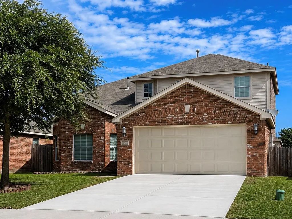 2035 Fairview Drive, Forney