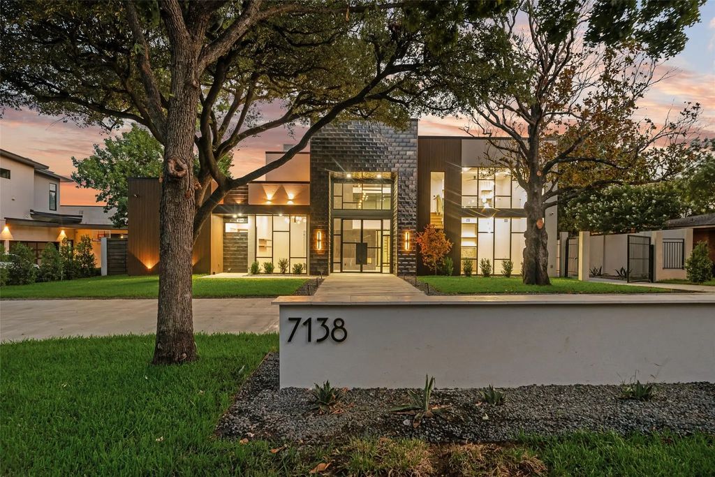 7138 Azalea Lane, Dallas
