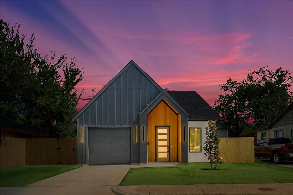 2555 Hooper Street, Dallas