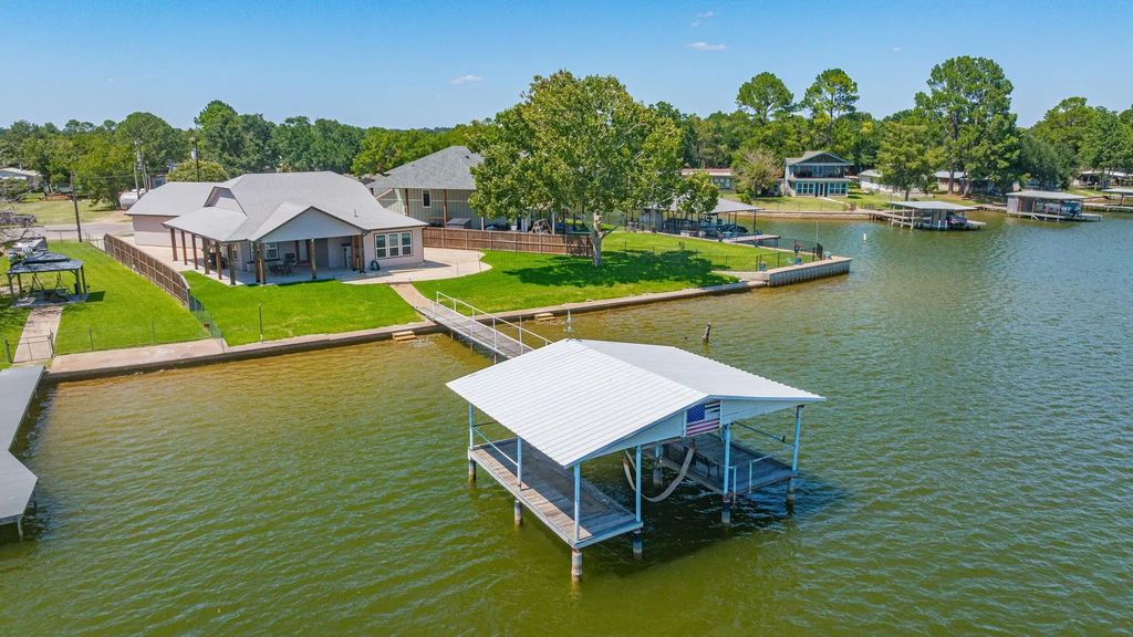4323 Basswood Court, Granbury