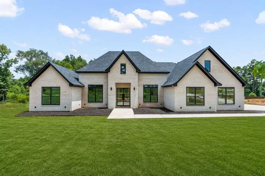 115 Cottonwood Circle, Hallsville