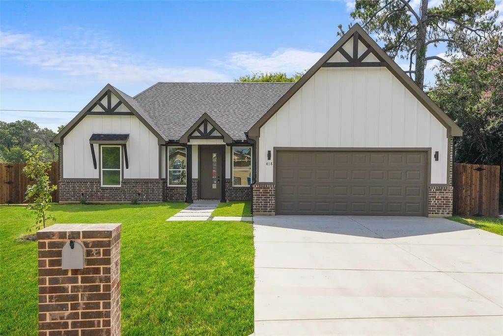 418 Starboard Drive, Gun Barrel City
