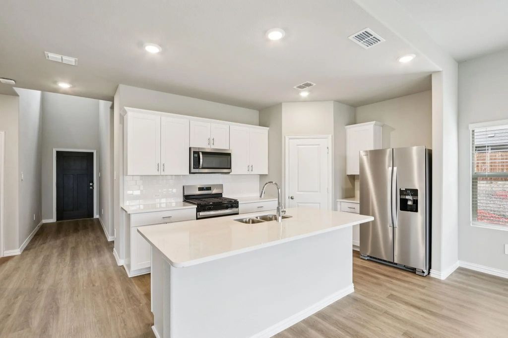 1567 Coldwater Way, Crandall
