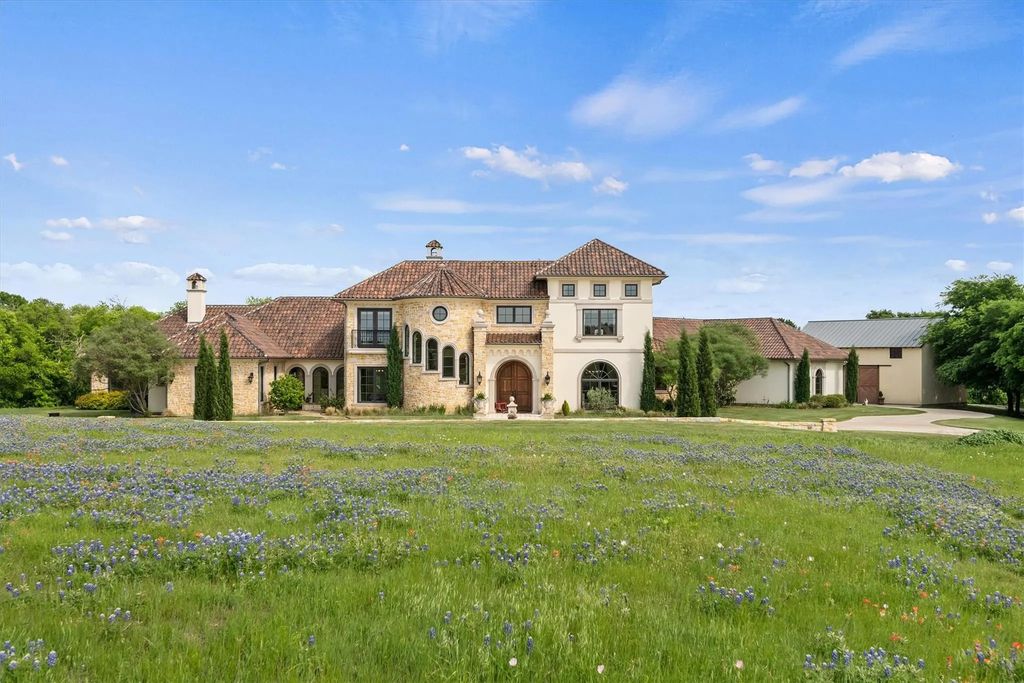 4101 Howard Road, Waxahachie