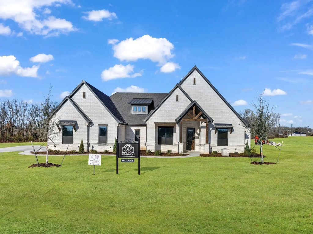 212 Desperado Court, Weatherford