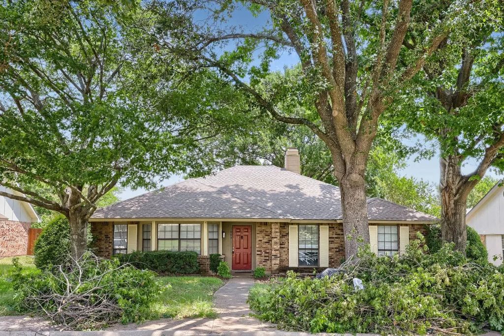 1005 Whitewater Trail, DeSoto
