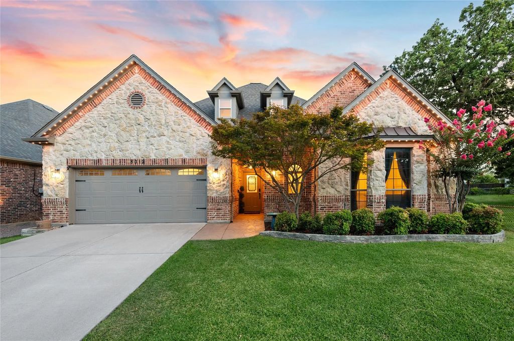 8012 Odell Street, North Richland Hills
