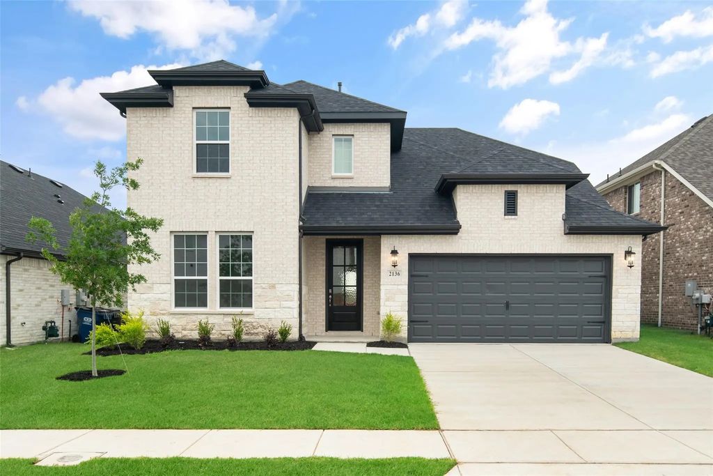 2136 Martins Pond Road, Forney