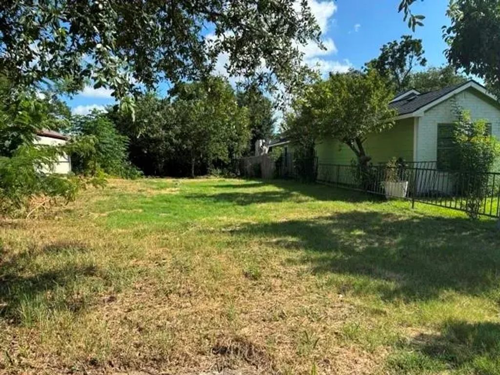 2023 Angelina Drive, Dallas