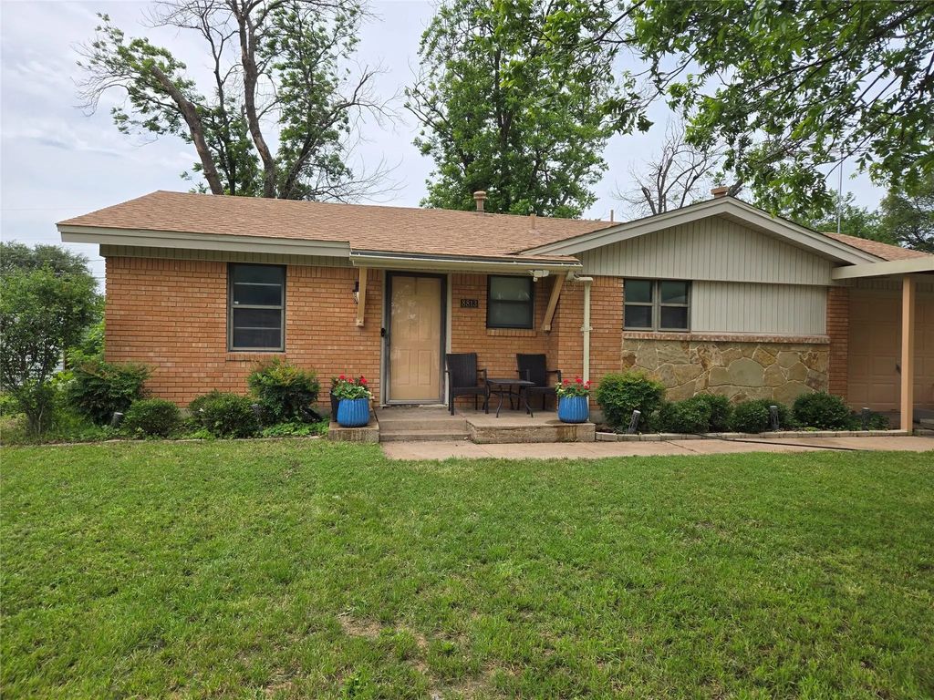8813 Myra Street, White Settlement