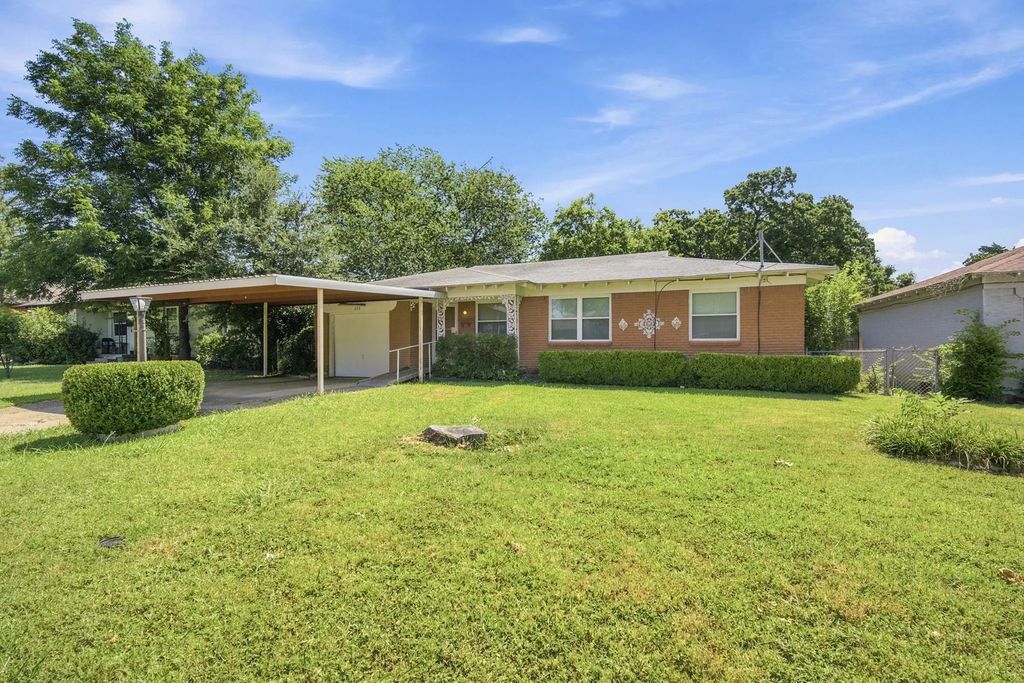 638 Odeneal Street, Dallas