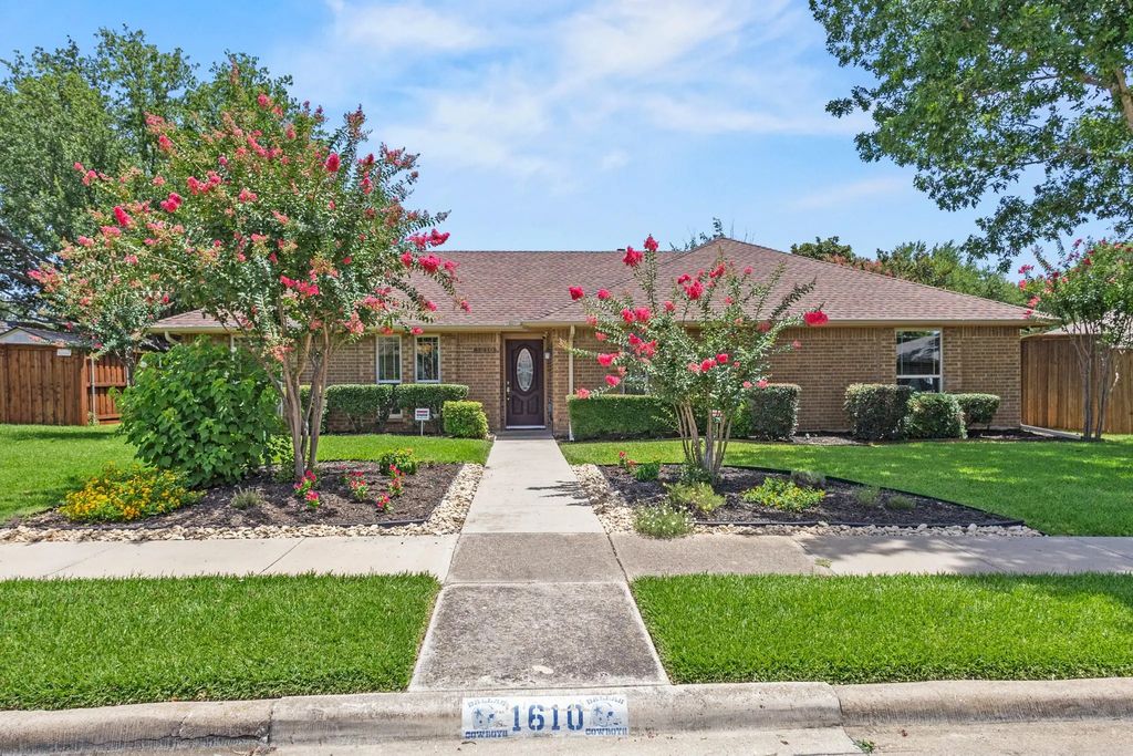 1610 Steenson Drive, Carrollton
