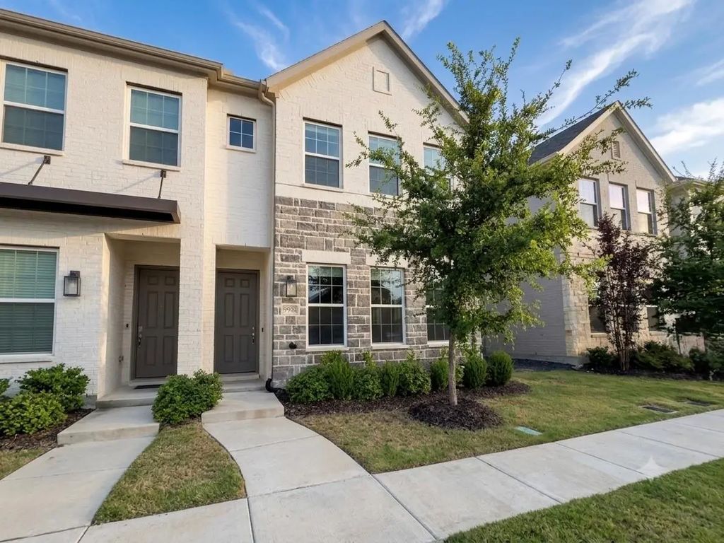 9930 Bates Street, Irving