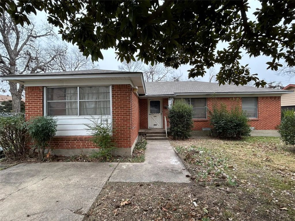 3502 Demaret Drive, Mesquite