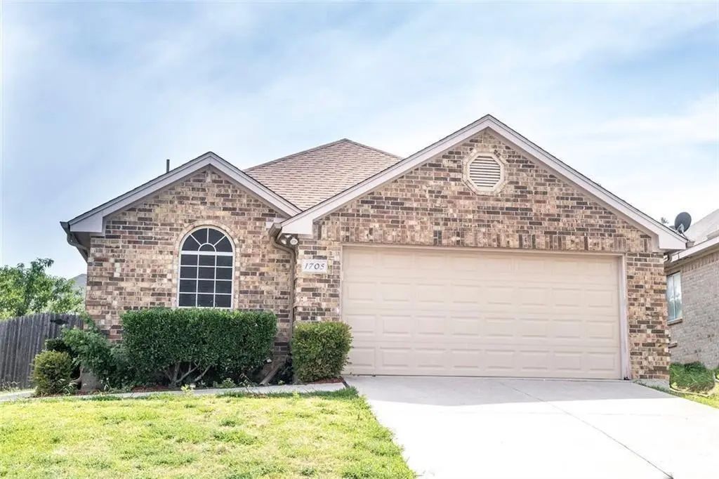 1705 Vista Verde Circle, Carrollton