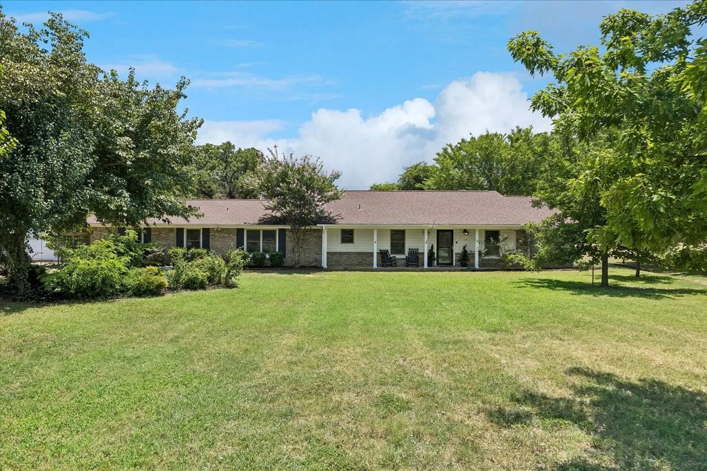 524 Oakridge Trail, Copper Canyon