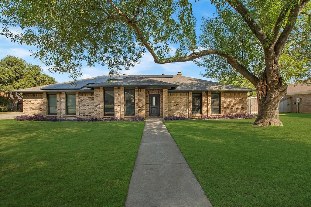 1125 Wingate Drive, Bedford