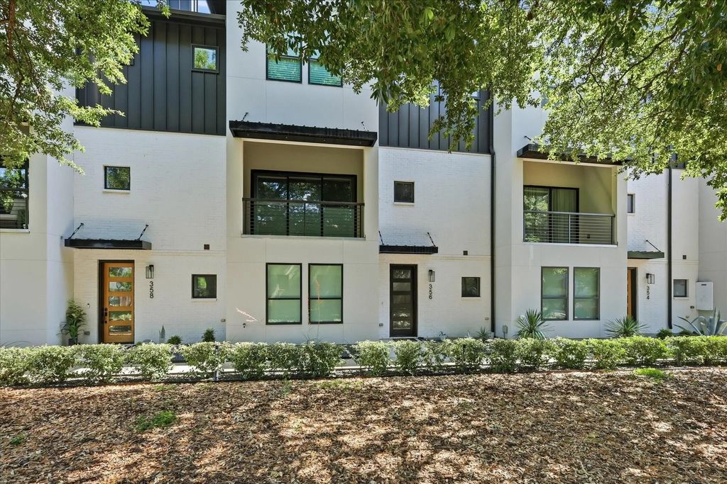 356 Foch Street, Fort Worth