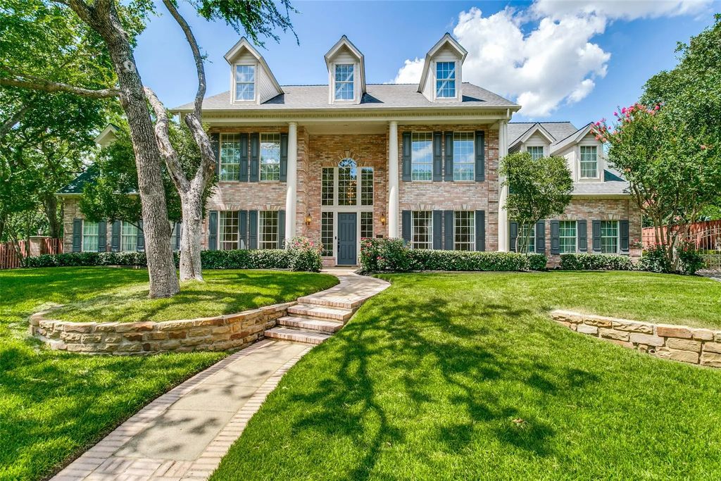 807 Ridgedale Court, Southlake