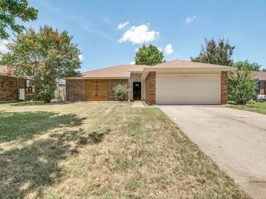 2654 Carrington Lane, Grand Prairie