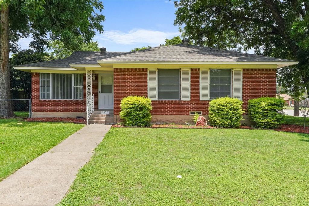 2829 Tolosa Drive, Dallas