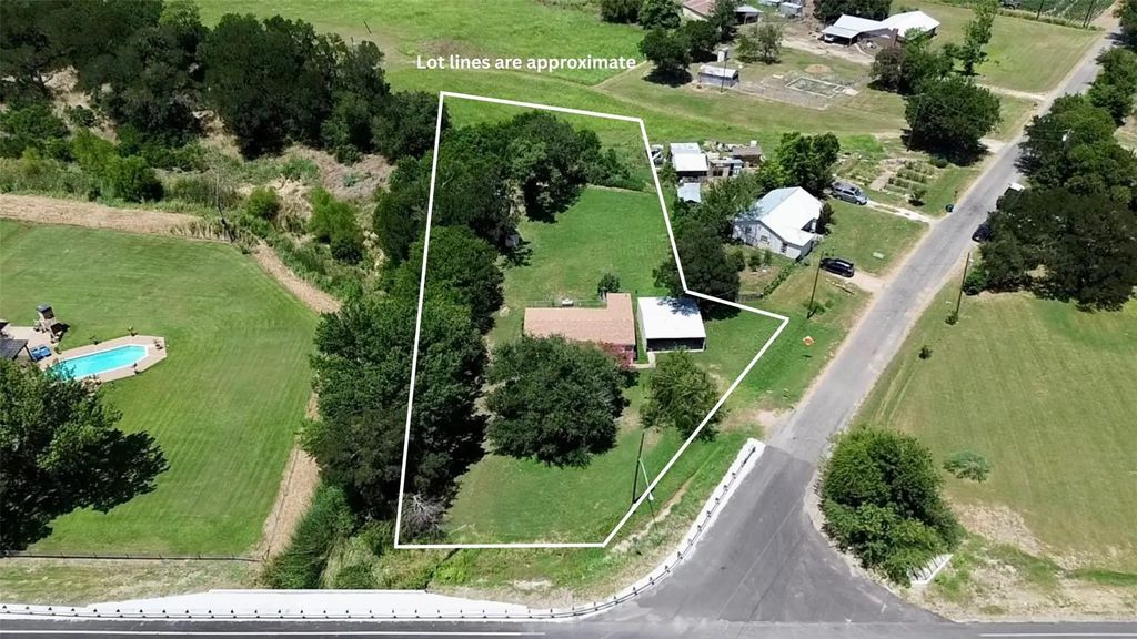 4860 Heritage Parkway, Leroy