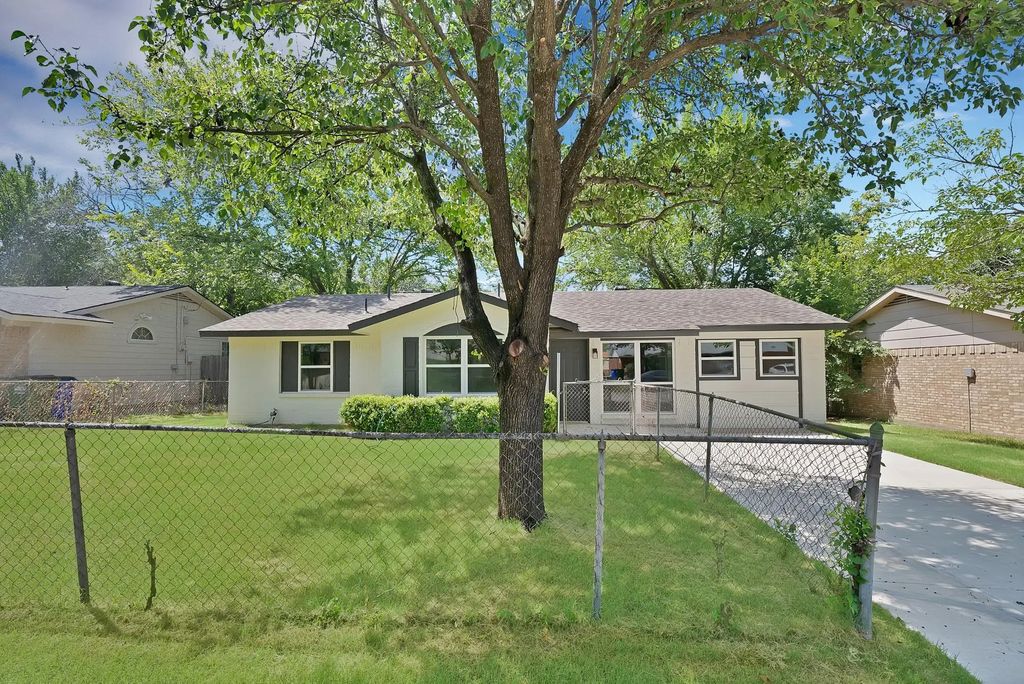 12624 Spring Branch Drive, Balch Springs