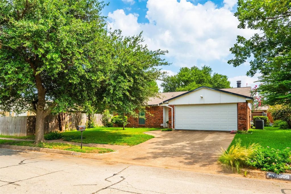 4309 Sweetgum Way, Fort Worth
