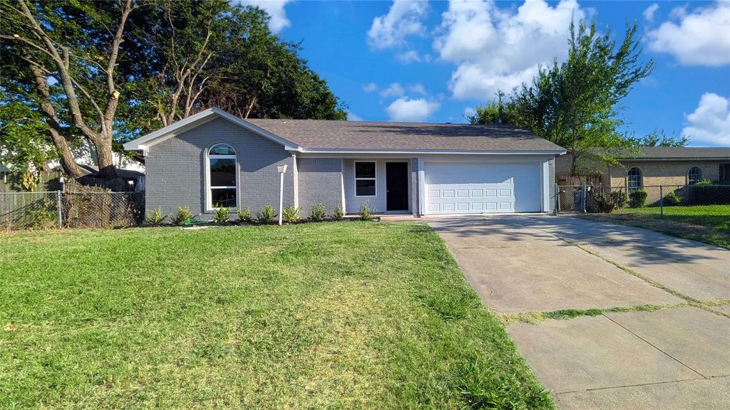 1324 Limerick Drive, Fort Worth