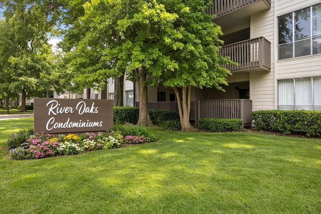 4845 Cedar Springs Road 174, Dallas
