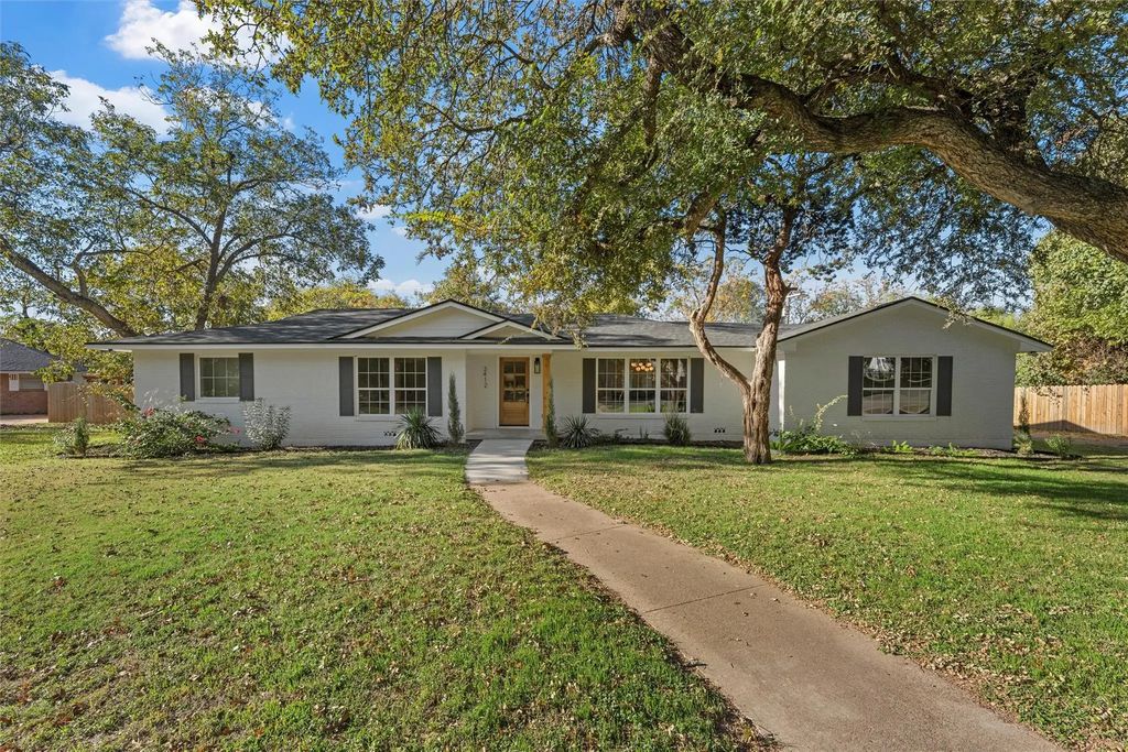 3412 Sturgis Lane, Waco